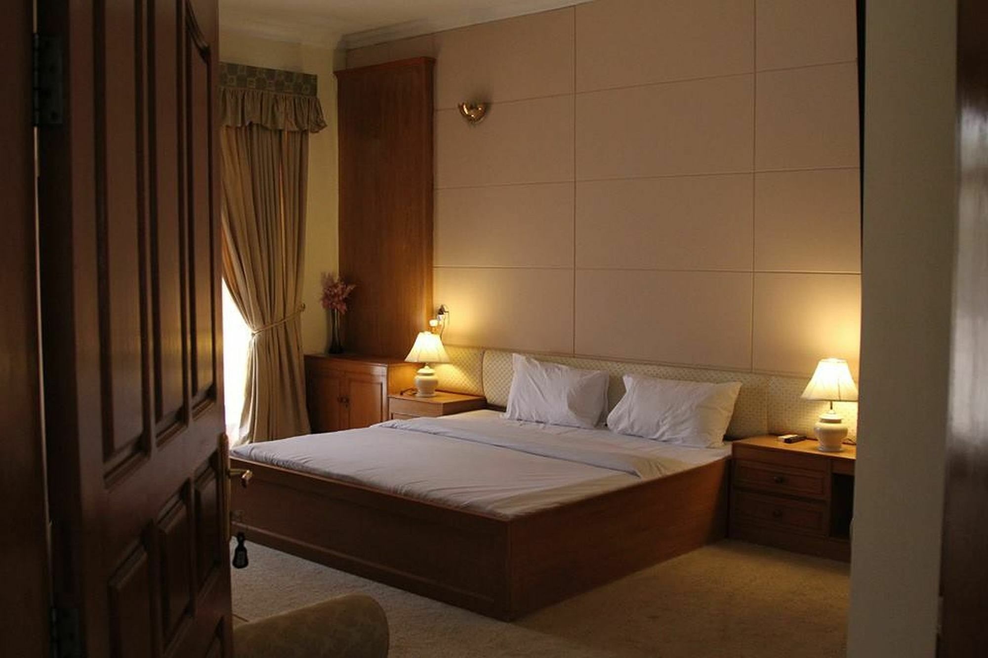 Delano Guest House イスラマバード エクステリア 写真